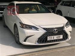 Lexus ES 2023