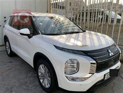 2025 ميتسوبيشي اوتلاندر