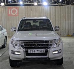 Mitsubishi Pajero 2020