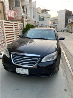 2014 كرايسلر 200