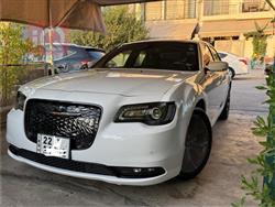 Chrysler 300 2022