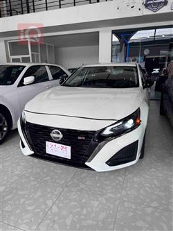 Nissan Altima 2023