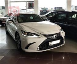 Lexus ES 2021