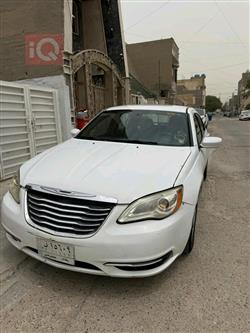 2014 كرايسلر 200