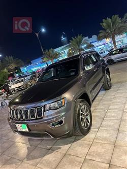 2017 جيب جراند شيروكي
