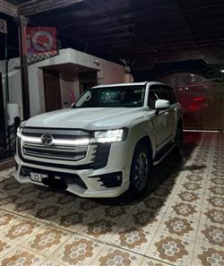 Toyota Land Cruiser 2024