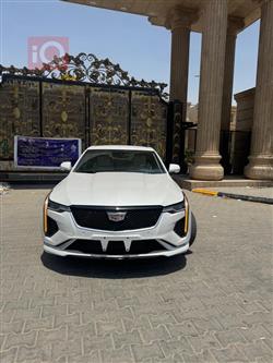 Cadillac CT4 2024