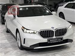 BMW 5-Series 2024