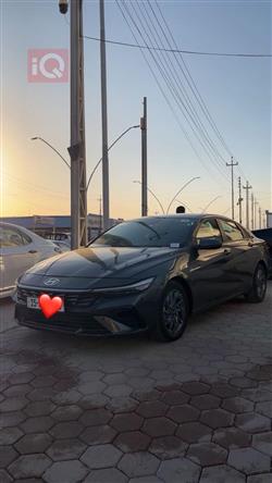 Hyundai Elantra 2024
