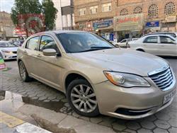 2014 كرايسلر 200