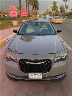 2018 كرايسلر 300