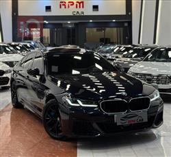 BMW 5-Series 2022