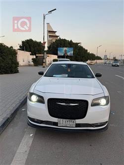 2015 كرايسلر 300