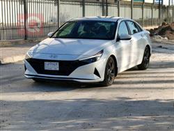 Hyundai Elantra 2022