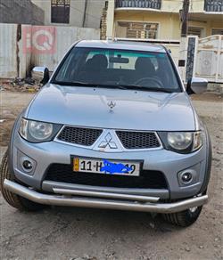 Mitsubishi L200 2015
