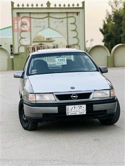 1990 اوبل فيكترا