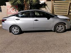 Nissan Versa 2020
