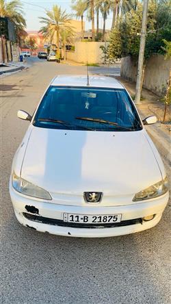 2002 بيجو 306