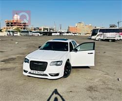 2018 كرايسلر 300