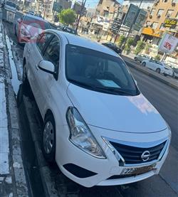 Nissan Sunny 2022
