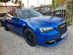 2018 كرايسلر 300