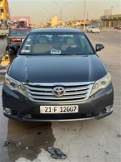 2011 تويوتا أفالون