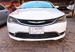 2015 كرايسلر 200