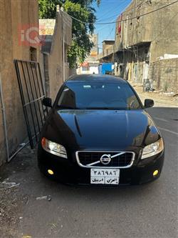 2013 فولفو V70