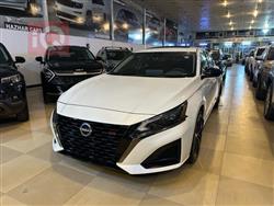 Nissan Altima 2023