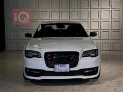 2021 كرايسلر 300