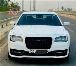 2021 كرايسلر 300