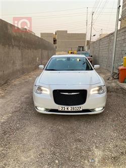 2015 كرايسلر 300