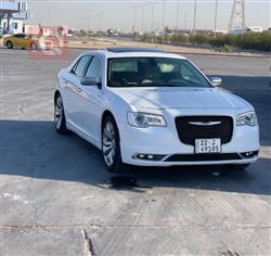 2017 كرايسلر 300