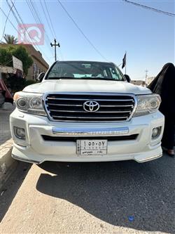 2013 تويوتا لاندكروزر