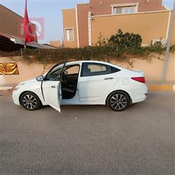 2016 هيونداي أكسنت