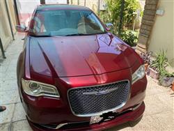 2018 كرايسلر 300