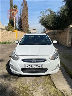 Hyundai Accent 2015
