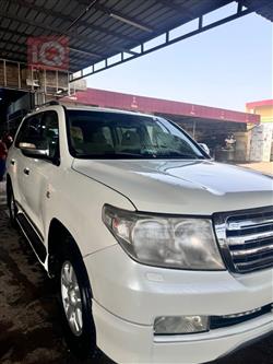 Toyota Land Cruiser 2011