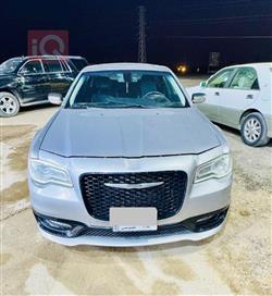2018 كرايسلر 300