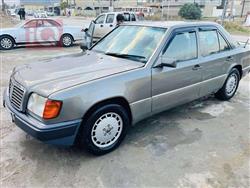 1991 مرسيدس بنز E-Class