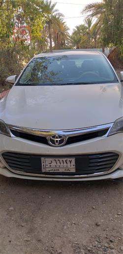 2014 تويوتا أفالون
