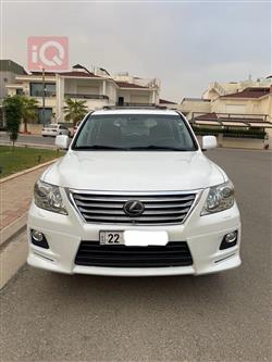 Lexus LX 2011