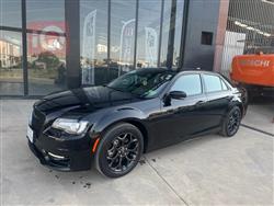 Chrysler 300 2021