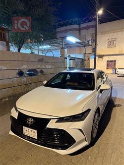 2019 تويوتا أفالون