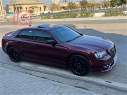 2017 كرايسلر 300