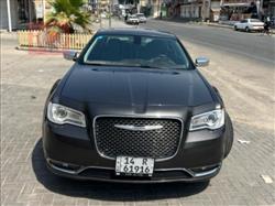 2019 كرايسلر 300