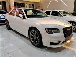 2018 كرايسلر 300