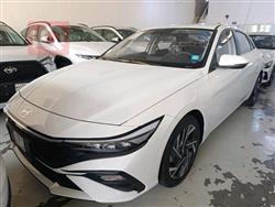 Hyundai Elantra 2025