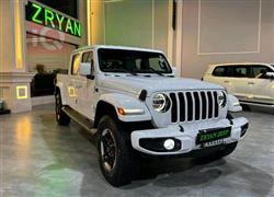 2021 جيب جلاديتور