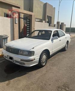 Toyota Crown 2000